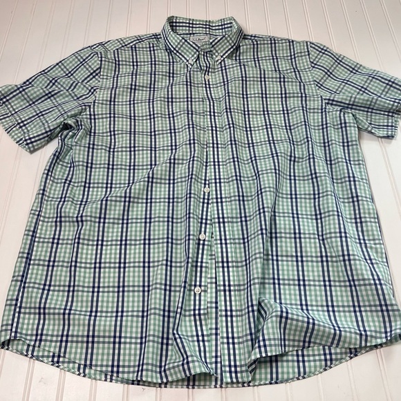 L.L. Bean Other - L.L. Bean Men’s XL Traditional Fit Shirt Short Sleeve Plaid 902
